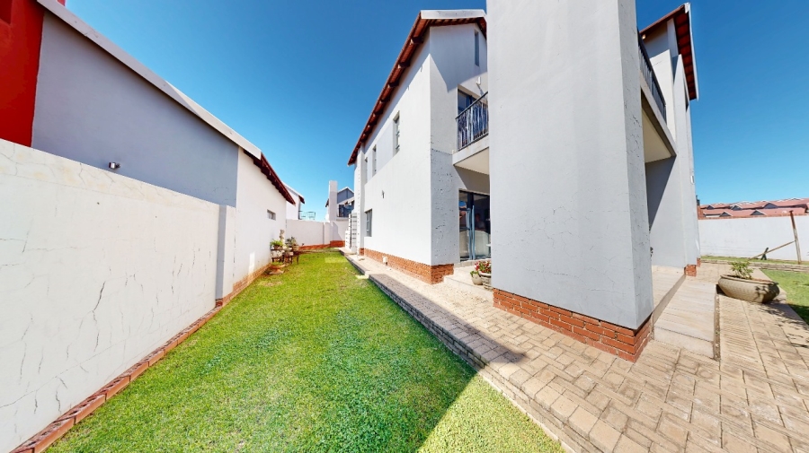 3 Bedroom Property for Sale in Wild Olive Estate Free State